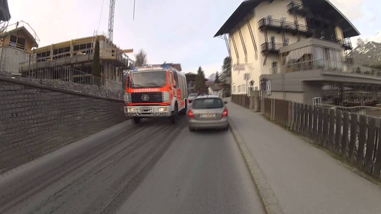 Mopedfahrt durch Seefeld in Tirol