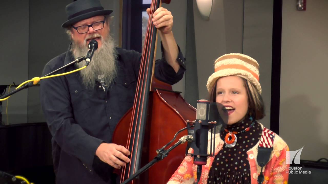 Emi Sunshine, "As The Waters Rise" - Skyline Sessions