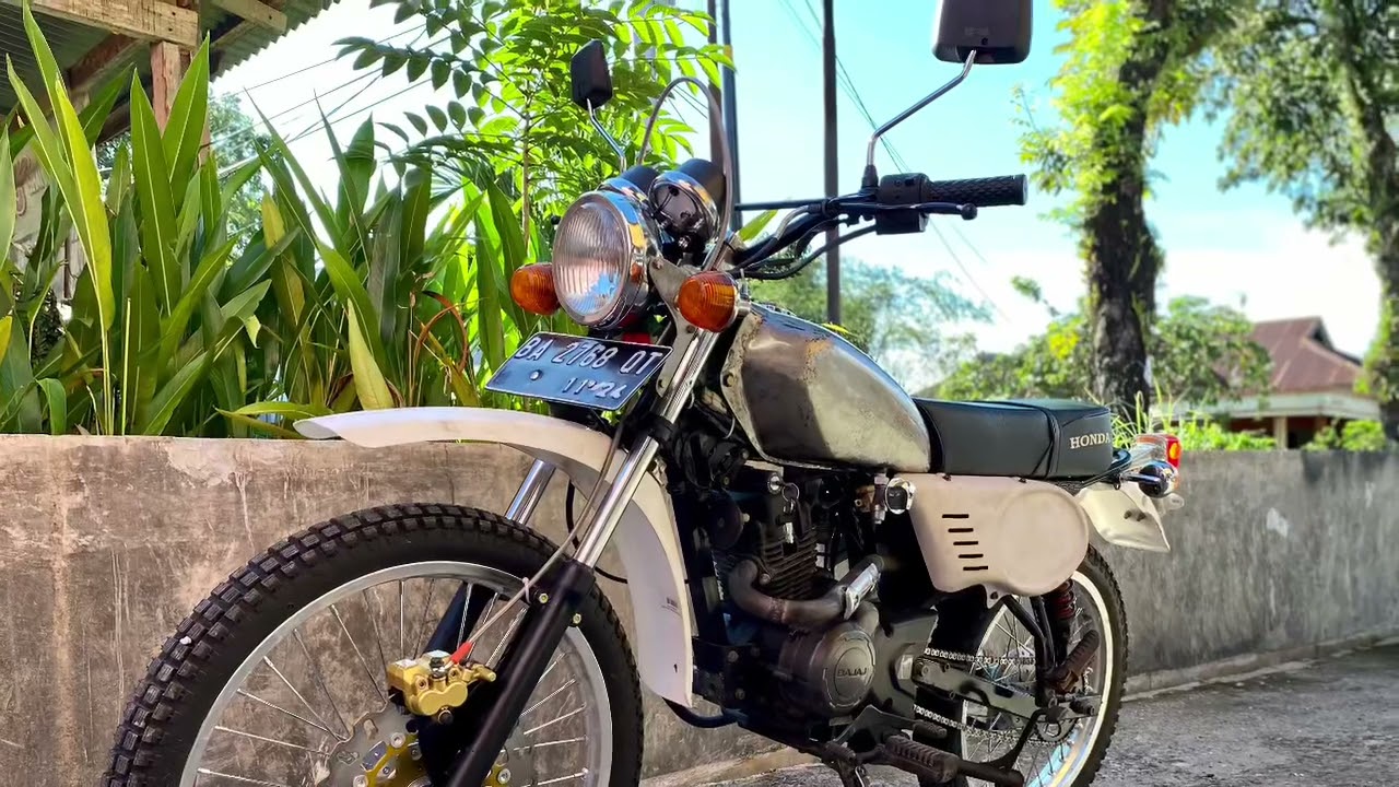 BELUM DI CAT SAJA SUDAH KEREN !!!BAJAJ PULSAR 135 VINTAGE ENDURO
