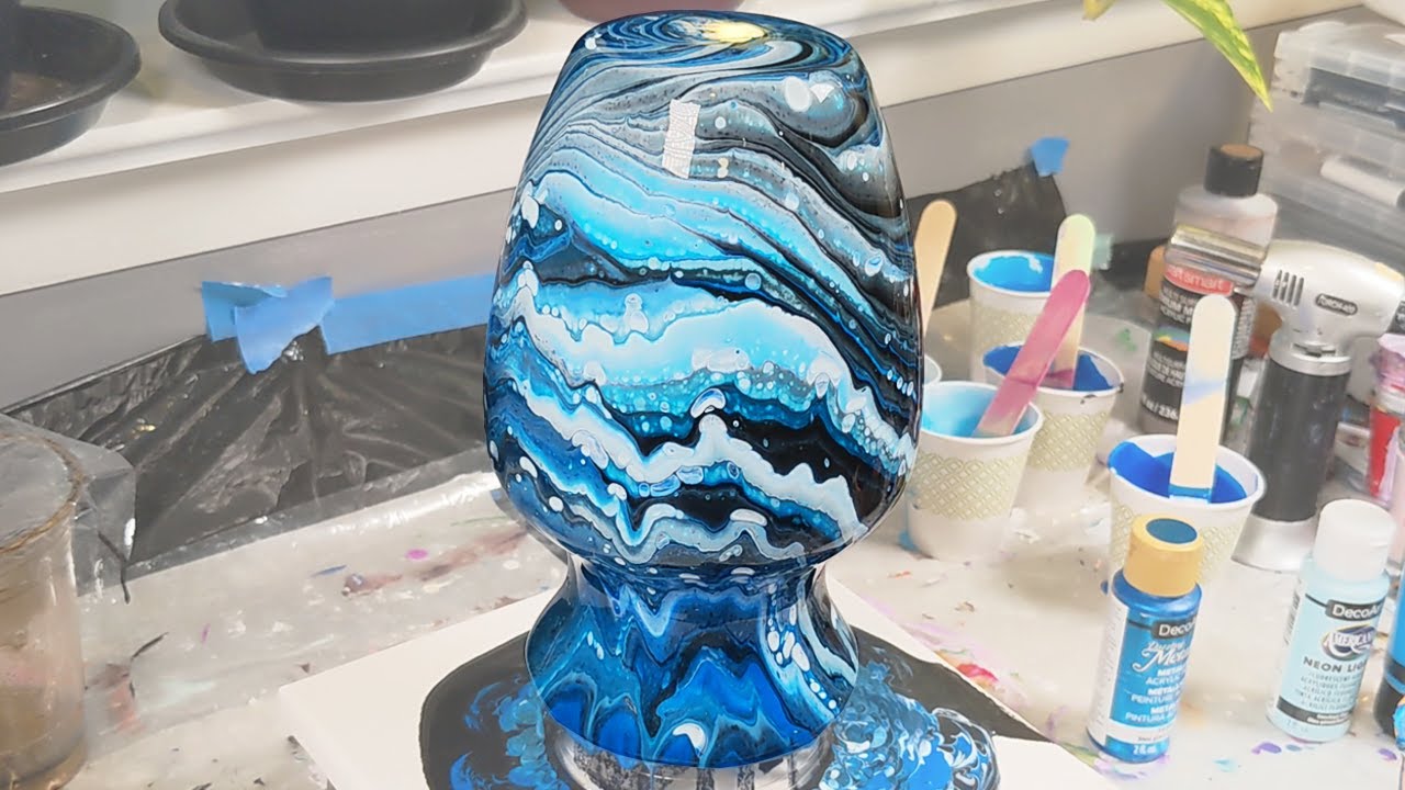 BLUE TREE RING POUR ON A VASE - Paint Pouring On A Glass Vase - Blue Canvas Acrylic Pour Painting