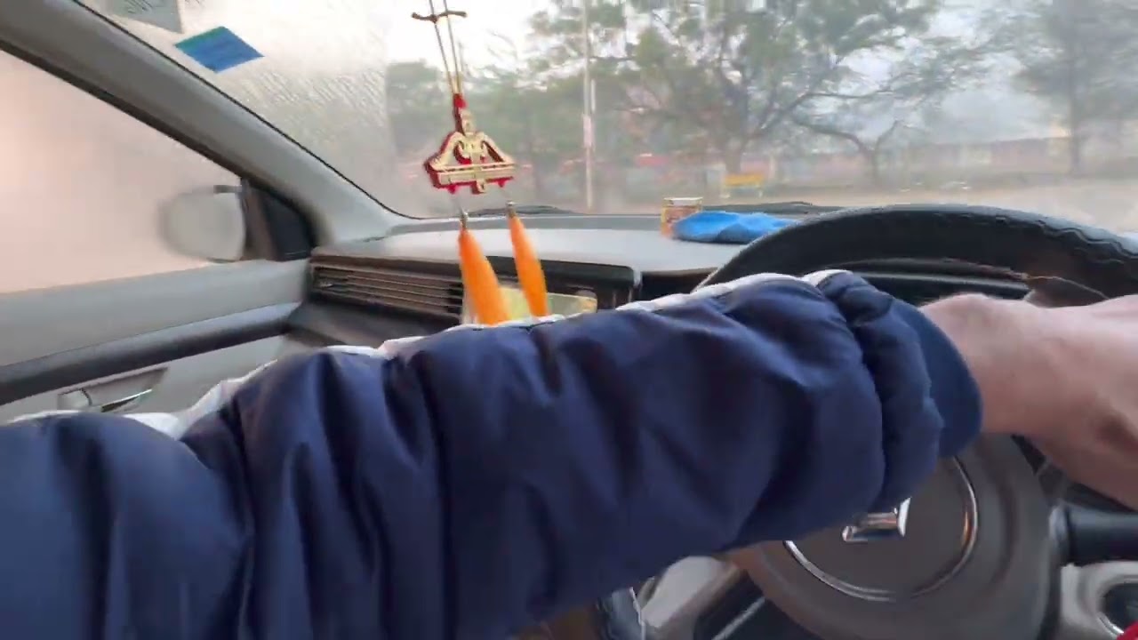 Maruti Ertiga Day Drive Review 🔥 Real Mileage Test | Family Car King?