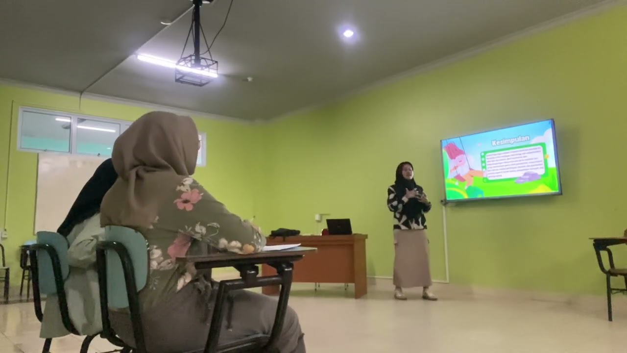 VIDIO PEMBELAJARAN PENDIDIKAN PENDEKATAN GENDER DAN BUDAYA (VIVI VENTINA 236910016) 