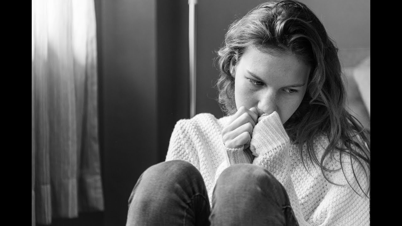 Why am I so Afraid to Date & Be in a Relationship?