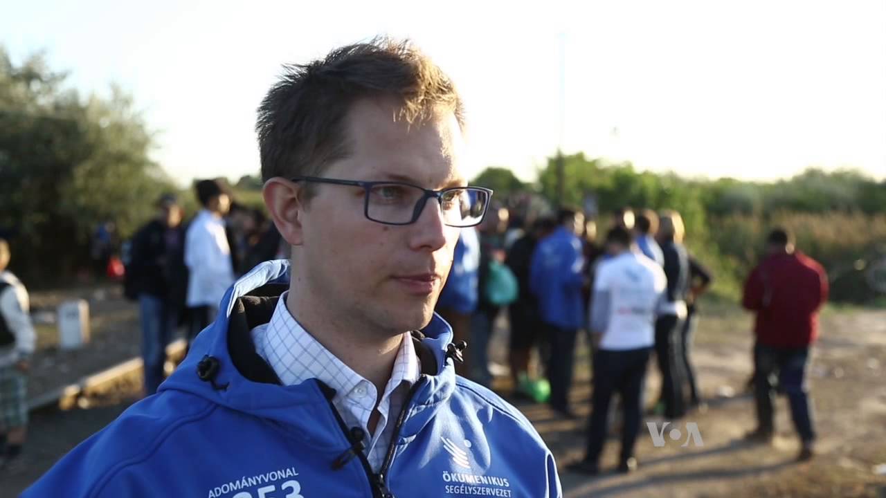 Hungarian Police Struggle to Control Refugee Influx at Serbian Border