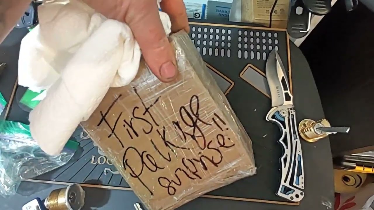 @greentoolsnyc  mail call unboxing. Giveaway winner 1 of 3. 
