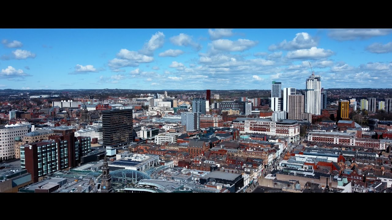 Leeds Skyline: A Stunning Drone Tour of the City Centre and Beyond - 4K