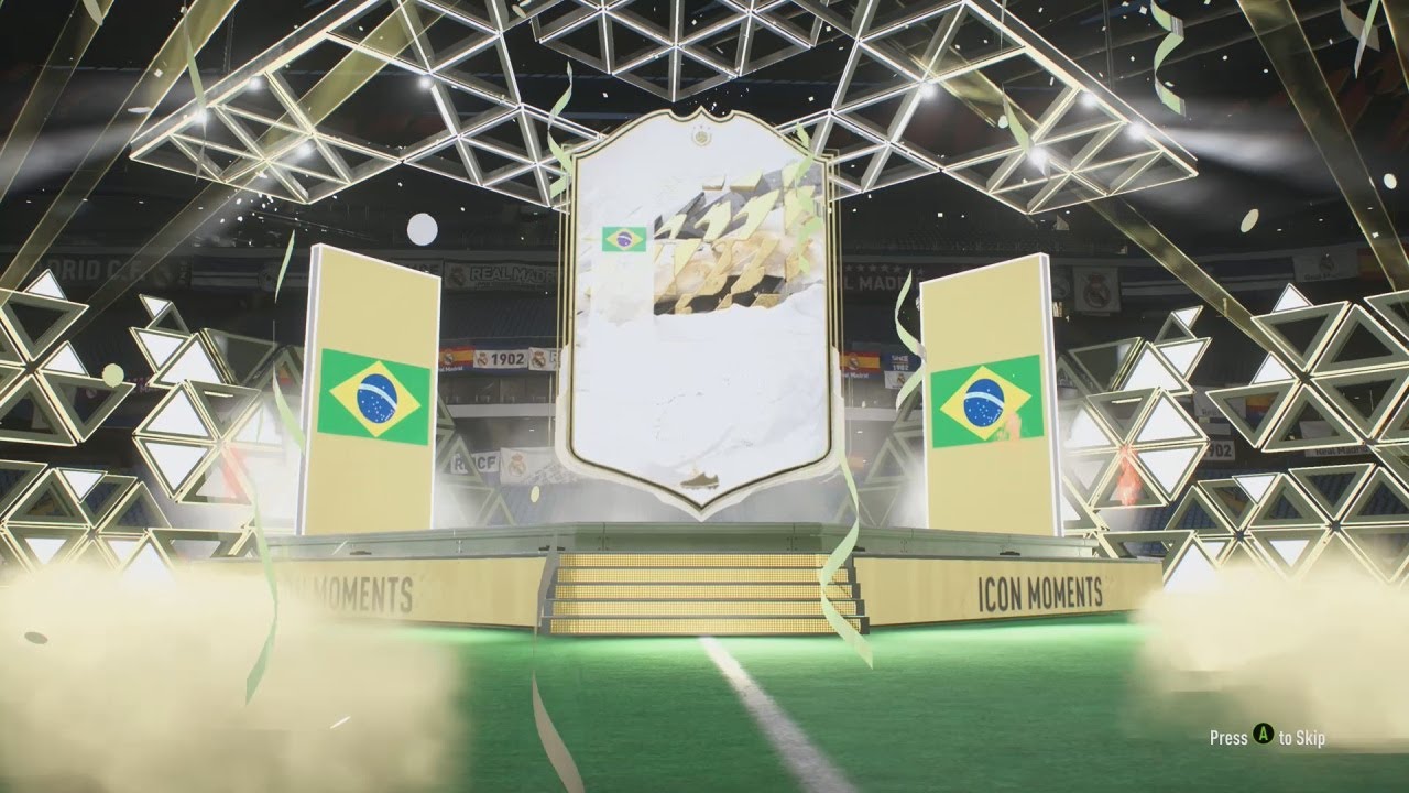 OPENING AN ICON MOMENTS PACK! FIFA 22 ULTIMATE TEAM