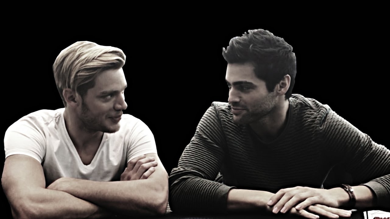 matthew daddario + dominic sherwood ➽  no kissing