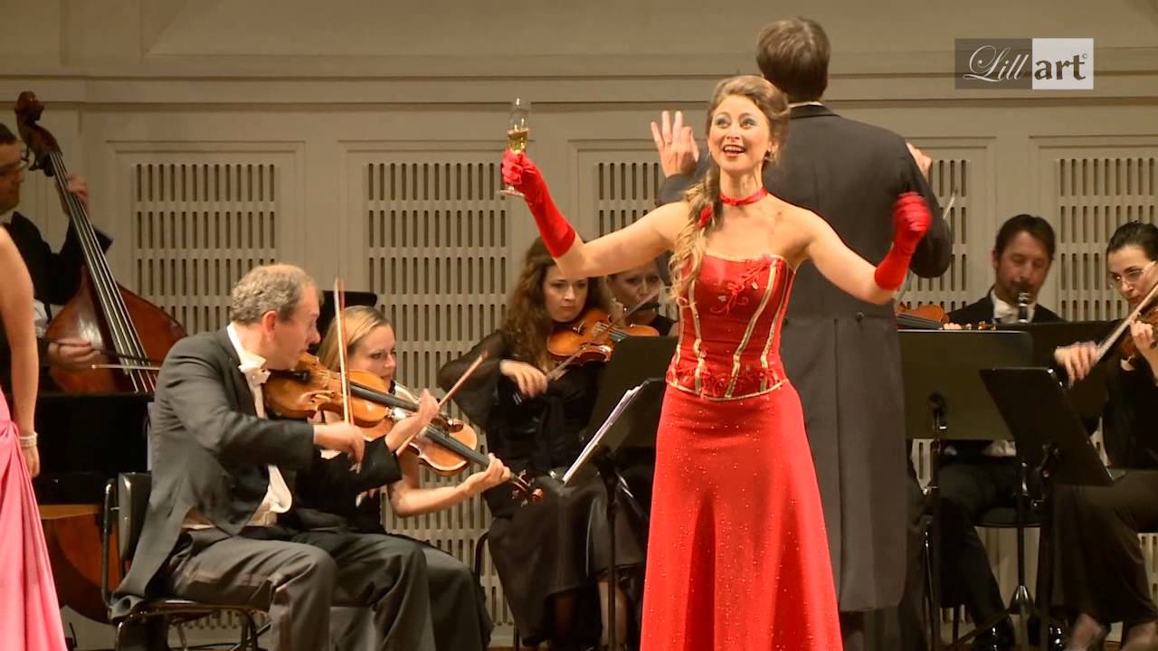 Die Fledermaus - Feuerstrom der Reben, Lilla Galambos, Thomas Weinhappel