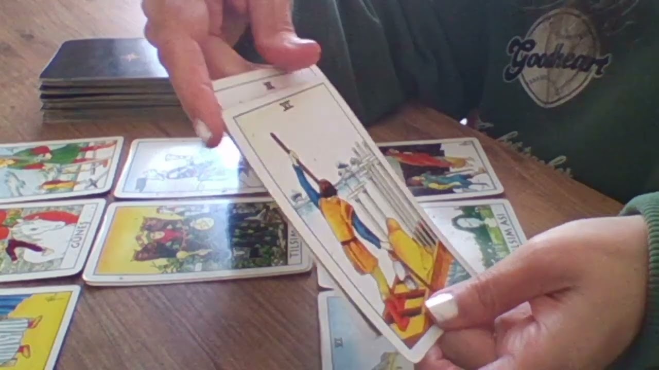 Aklımızdaki Kişi Sizden Bir Şans İstiyor - İlahi Adalet Tarot