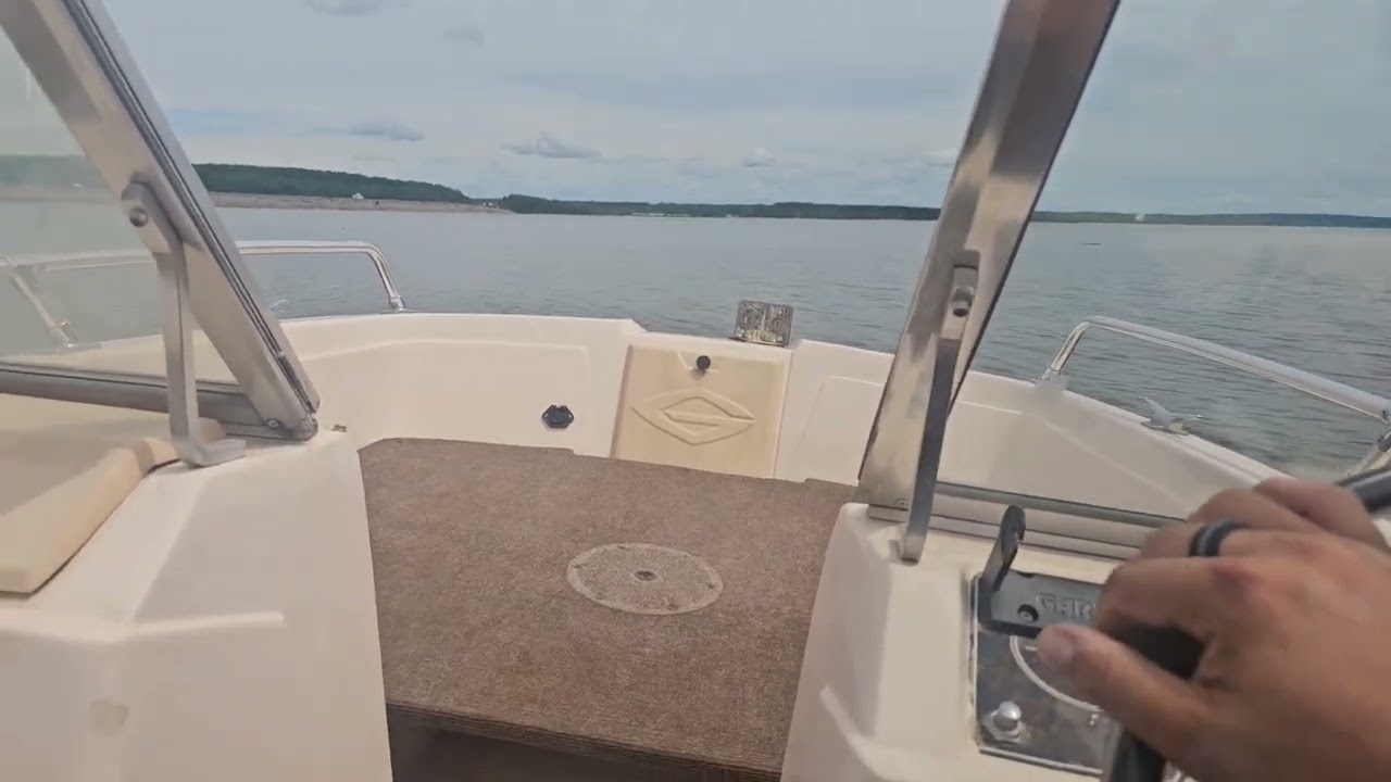 1971 15 ft Glastron V 156 Aqua Lift Boat,  1987 60 HP Evinrude & Trailer