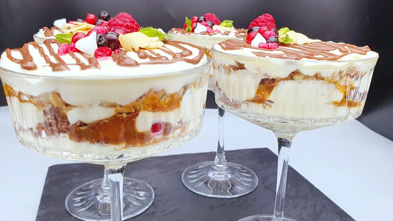 ДЕСЕРТ ЗА 5 МИНУТ! Возьми клубнику и приготовь этот восхитительный!Быстро,очень вкусно и без готовки