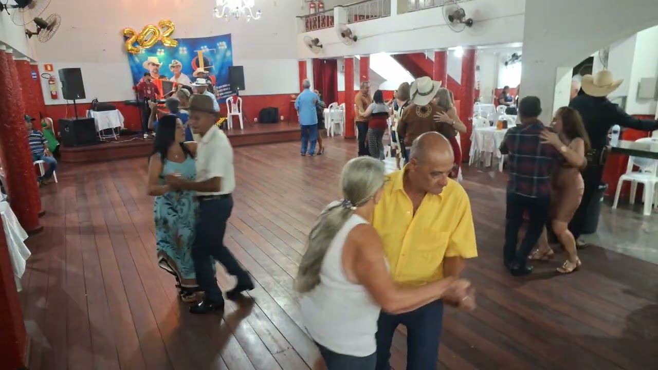 *170126* Dançando Vaneirão em Baixo Guandú ES!
