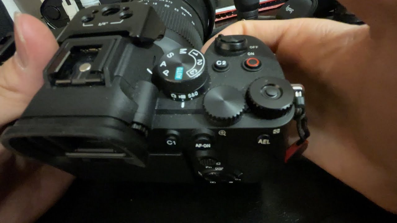 TUTORIAL: Smallrig Half Cage Installation Sony A7IV