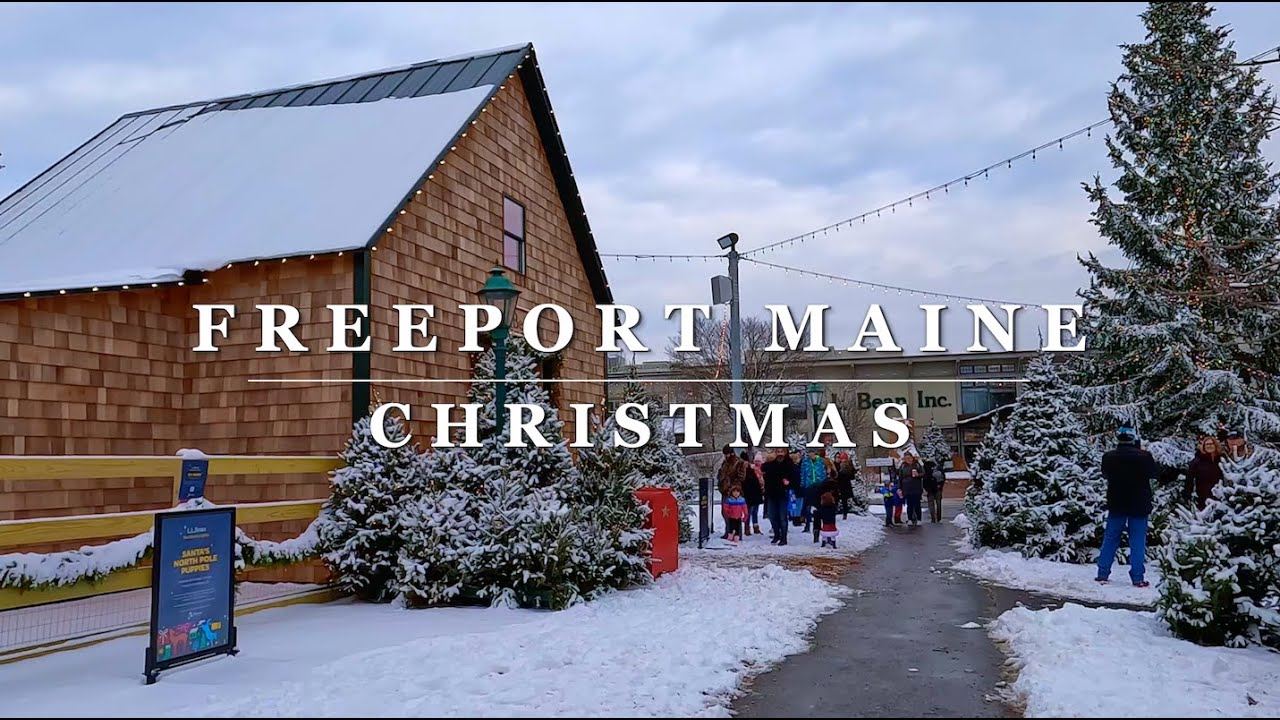 [4K] Christmas in New England 🎅🏼 Freeport, ME 🎅🏼Scenic 4K Christmas Town Walking Tour with Binaural🎧