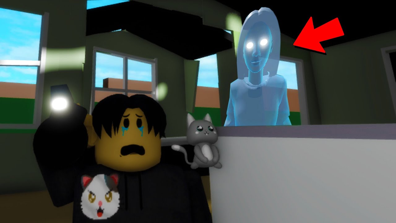 Spending the night in the Roblox BrookHaven 🏡RP Haunted house..
