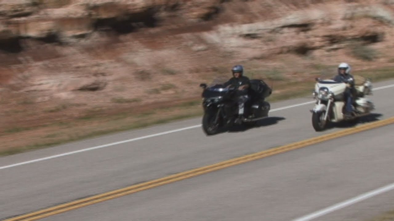 2018 Yamaha Venture Review