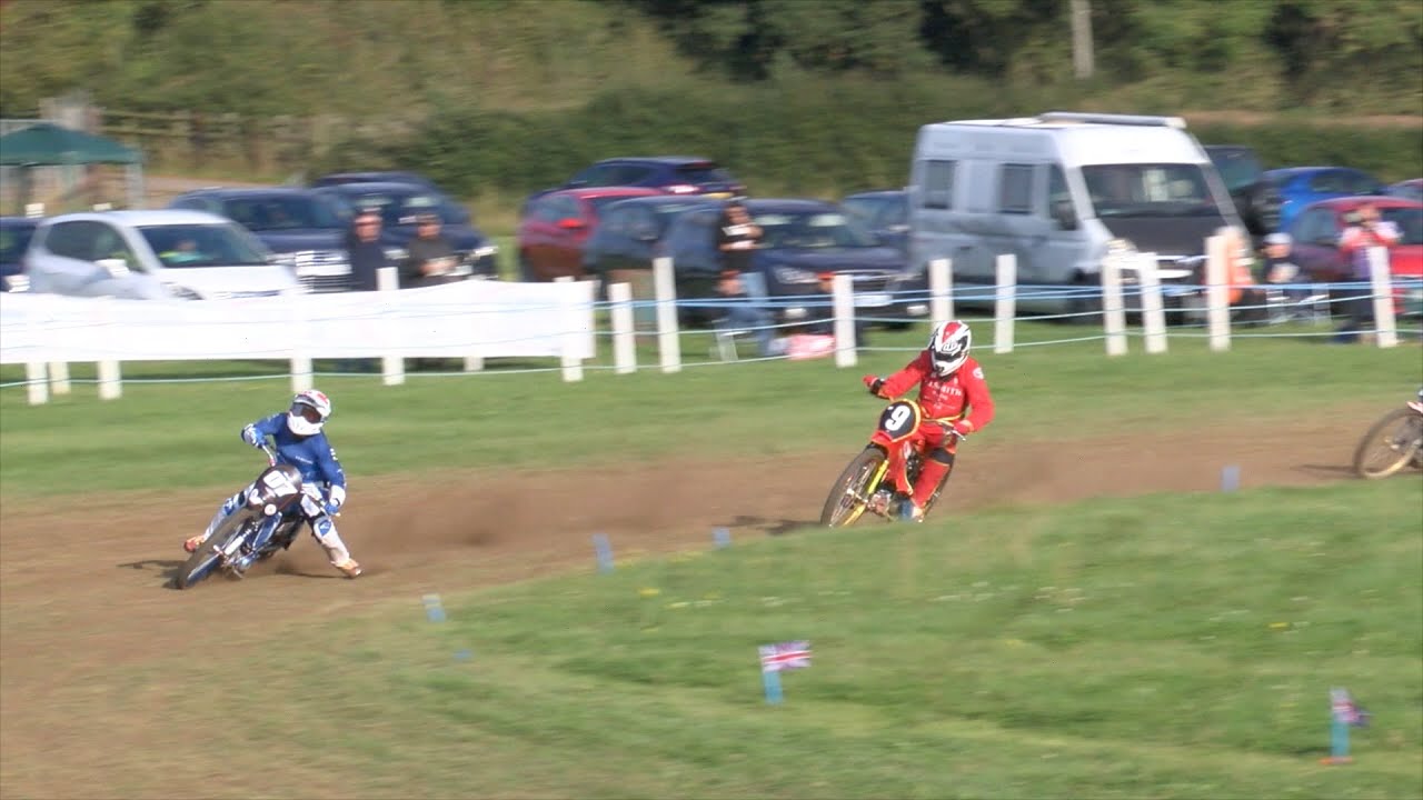 LADY GRASSTRACK RACER BEATS THE MEN