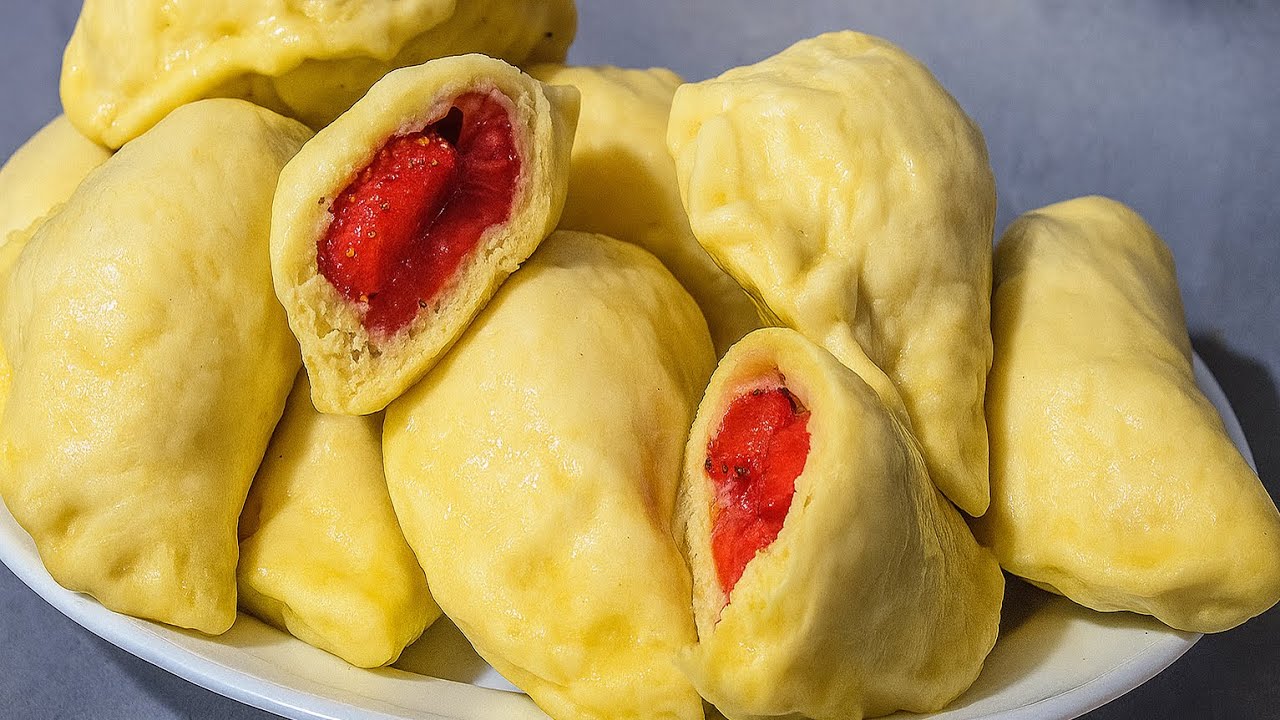 Przepis na pierogi z truskawkami na parze