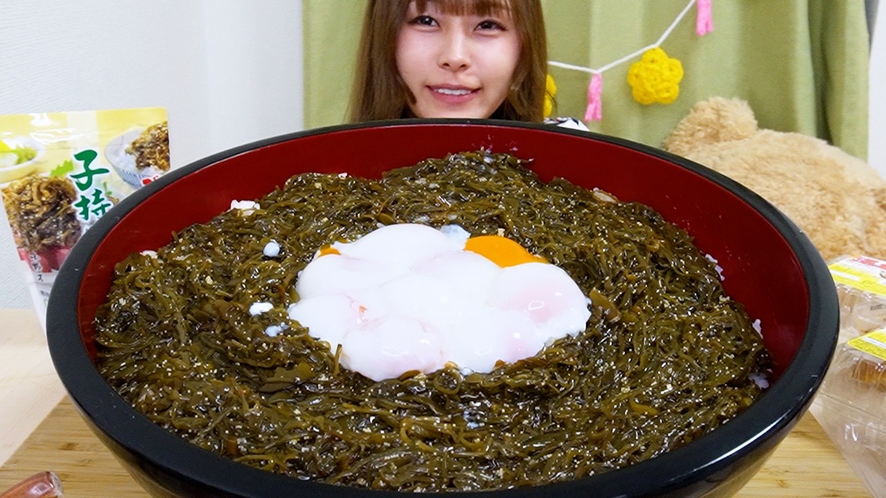 【大食い】1kgの子持ちめかぶ丼5合