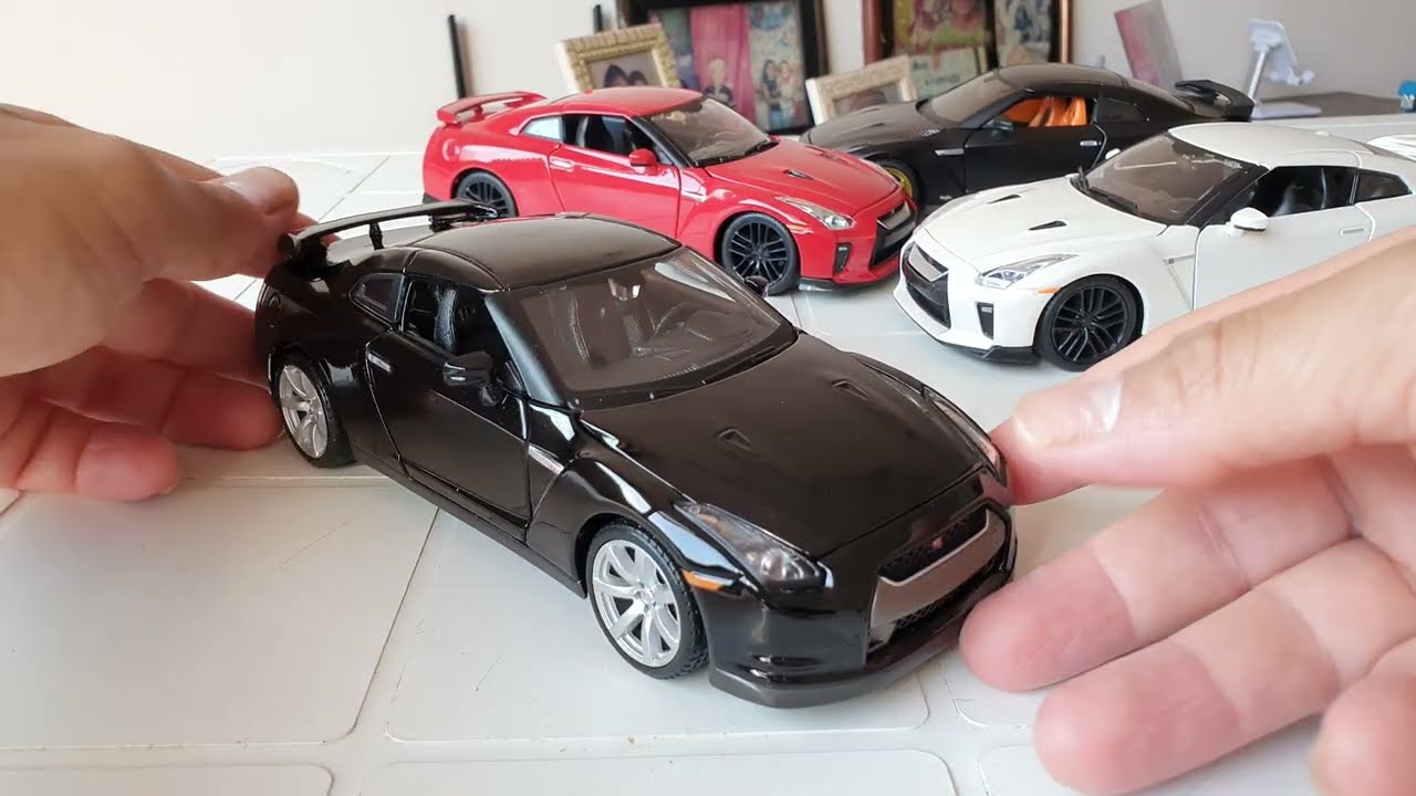 comparação das miniaturas escala 1/24 maisto vs burago
