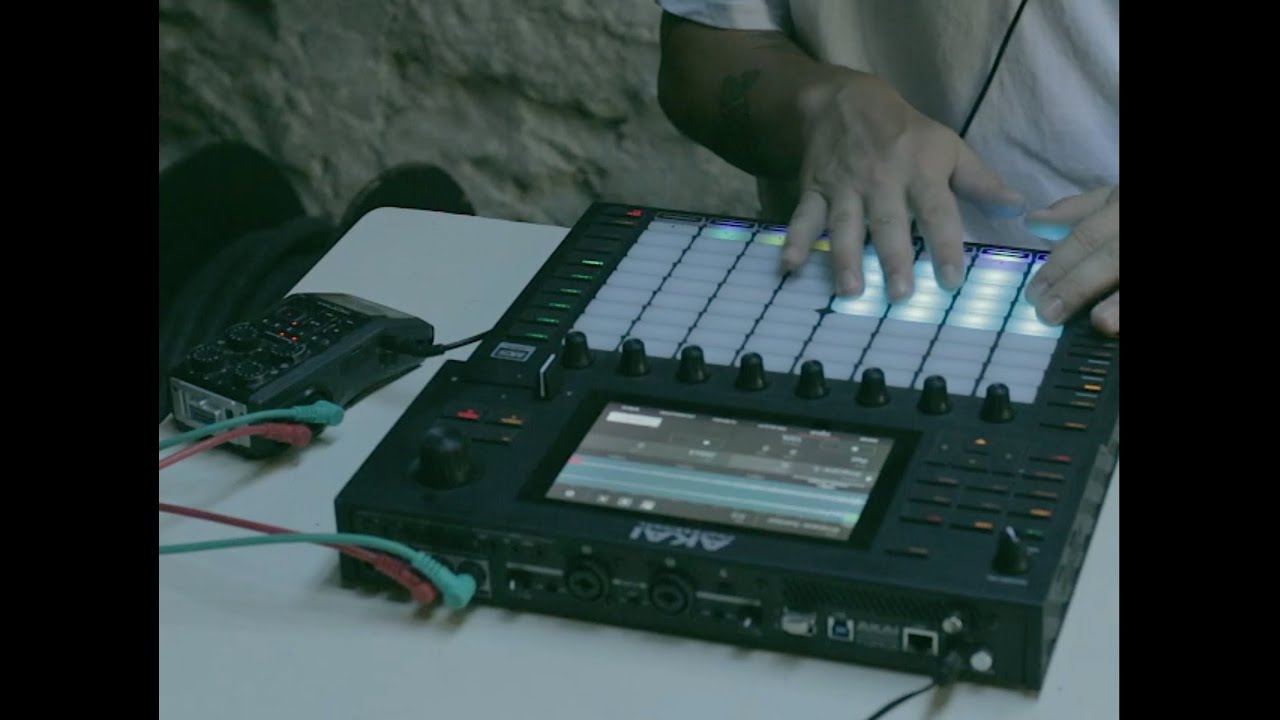 Akai Force making a beat  sampling Jazz