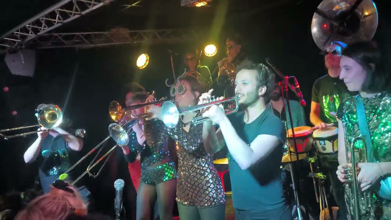VID 20260206 210533  Fanfare Godfingers