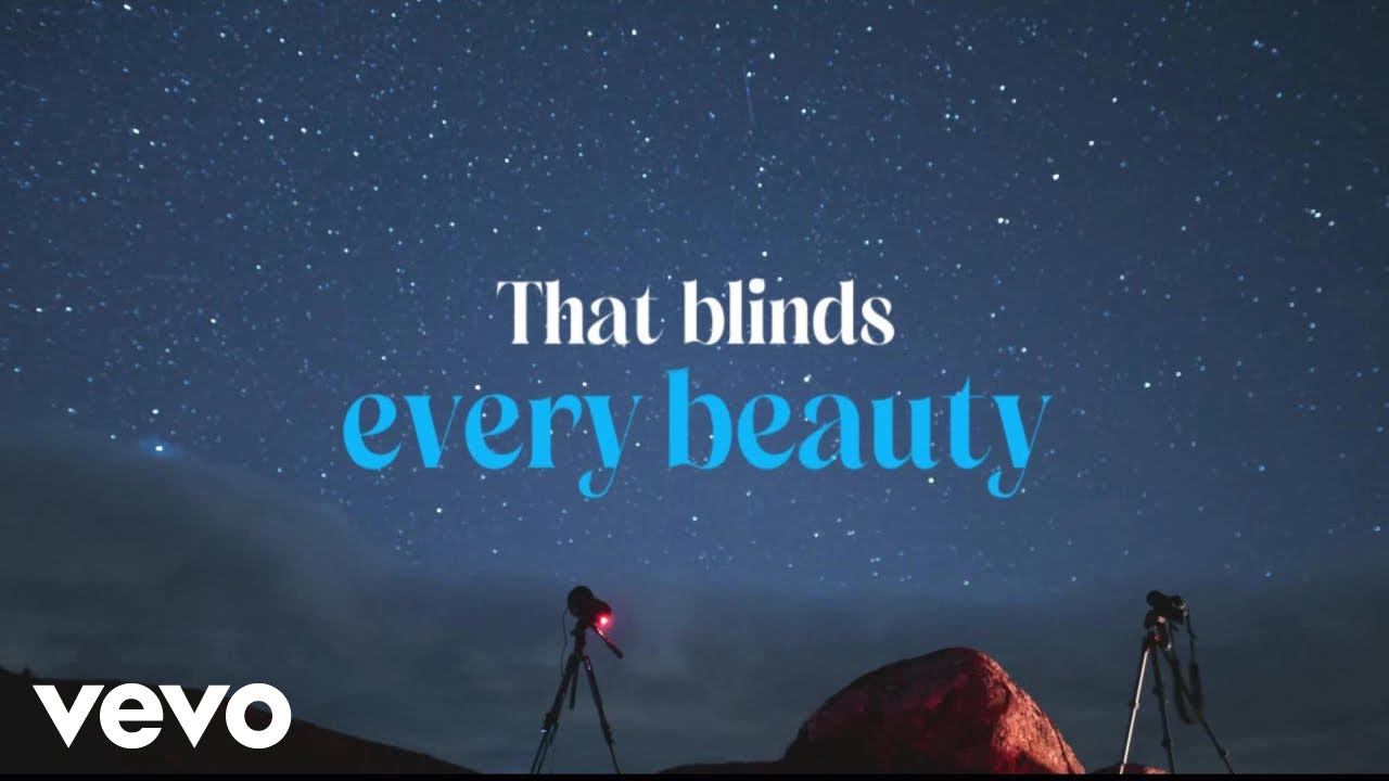Arabella G. - When we are in Love. (Lyric Video)
