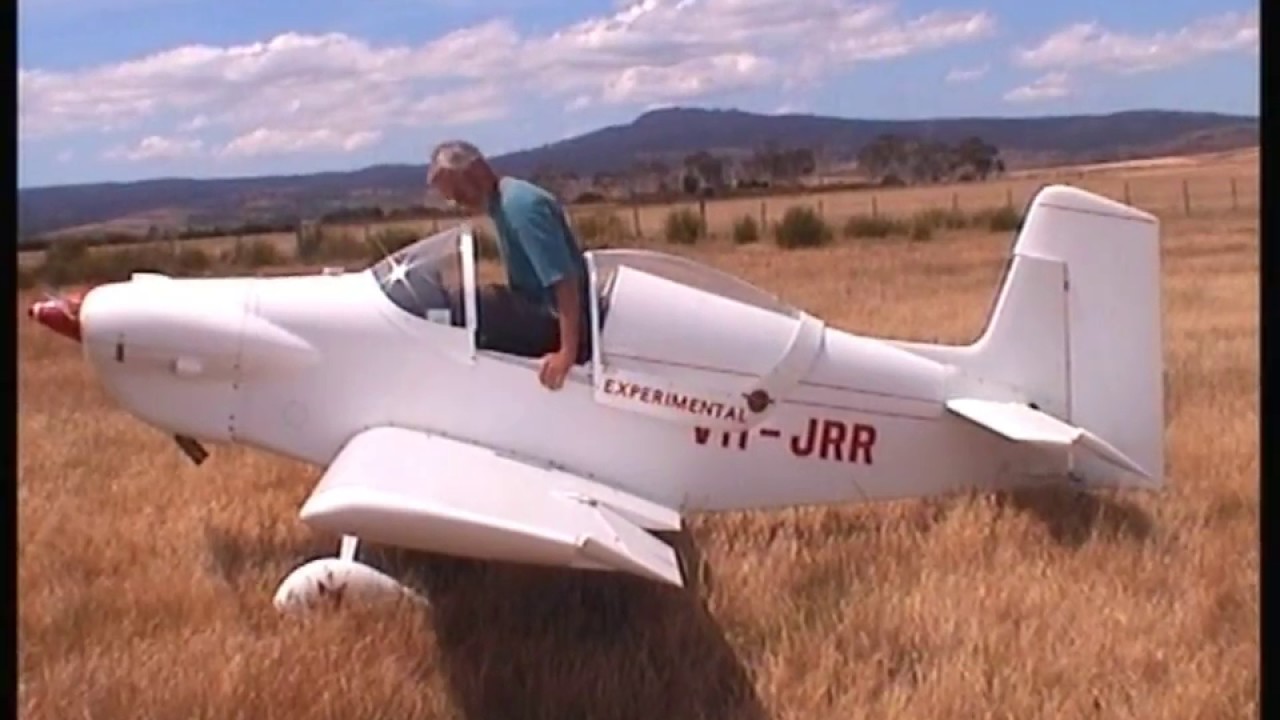Corby Starlet, ultralight flying Tasmania, aerobatics