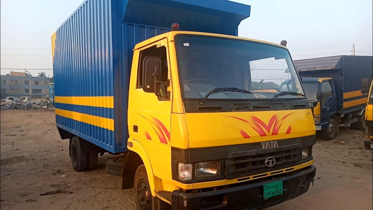 TATA 407 Cover Van 18 মডেল রিকন্ডিশন ভালো মানের একটা গাড়ি।মোবাইল নাম্বার 01961819035