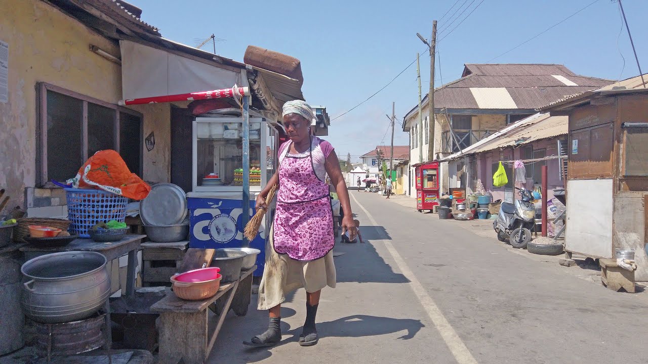 4K REAL LIFE IN LOCAL COMMUNITY IN GHANA ACCRA OSU