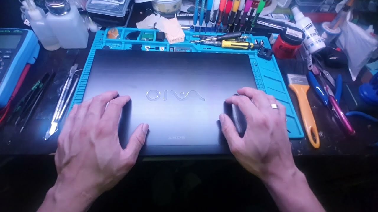 Como abrir e limpar notebook Sony Vaio SVE14AG18L