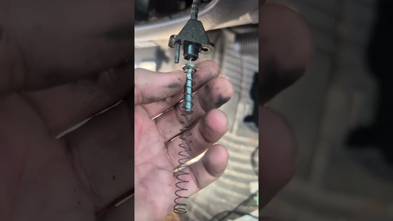 2000 - 2006 Toyota Tundra gear shifter broke. Fix.