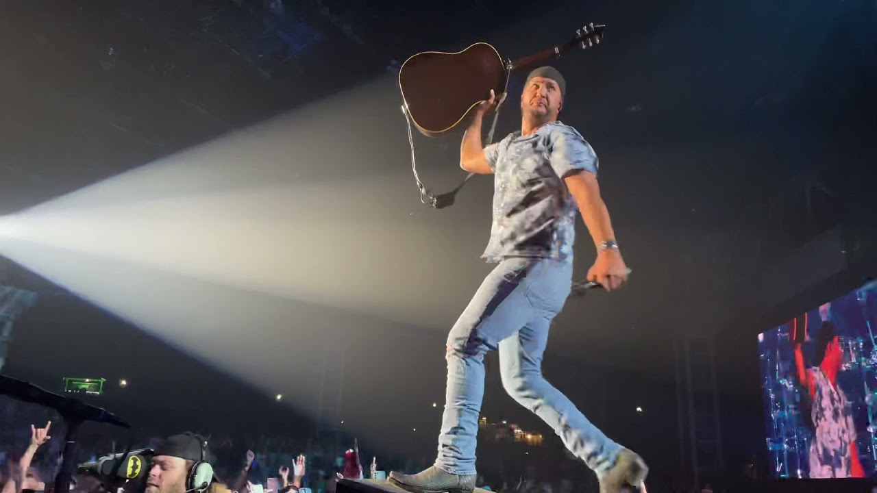 Luke Bryan Concert 2021 / Proud To Be Right Here Tour / Raleigh, NC @walnutcreek