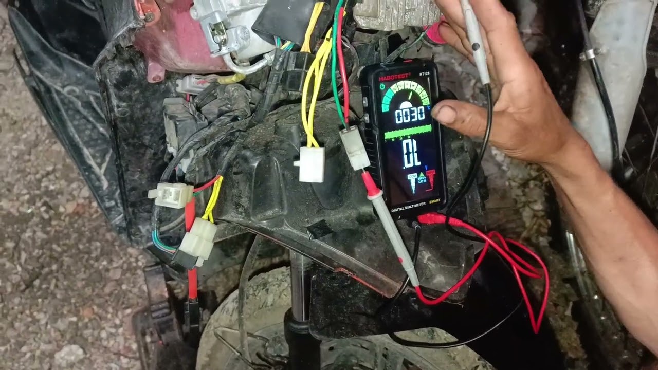 How to check a Three phase voltage regulator rectifier || Pano malaman sira na ang voltage regulator