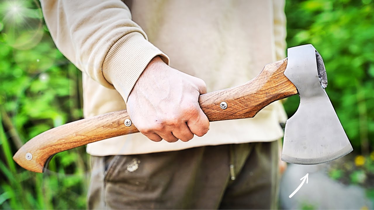 RESTORATION AND CUSTOMIZATION OF AN OLD AXE