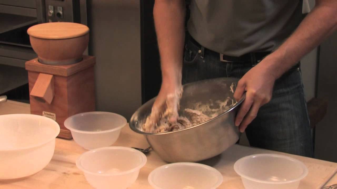 5. Backen eines Dinkelvollwertbrotes