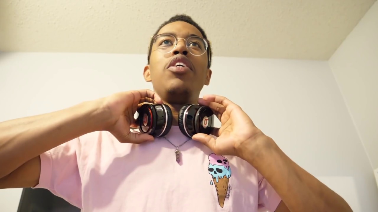 Someone tries to rob an upcoming rapper.