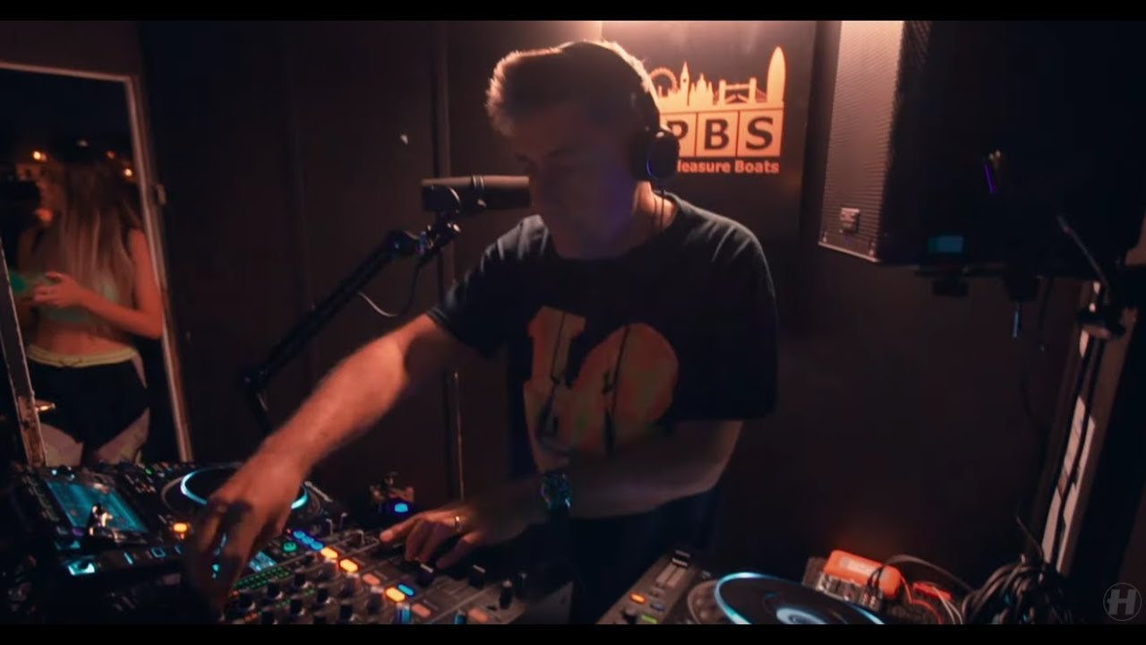 Hospital Podcast 400 with London Elektricity