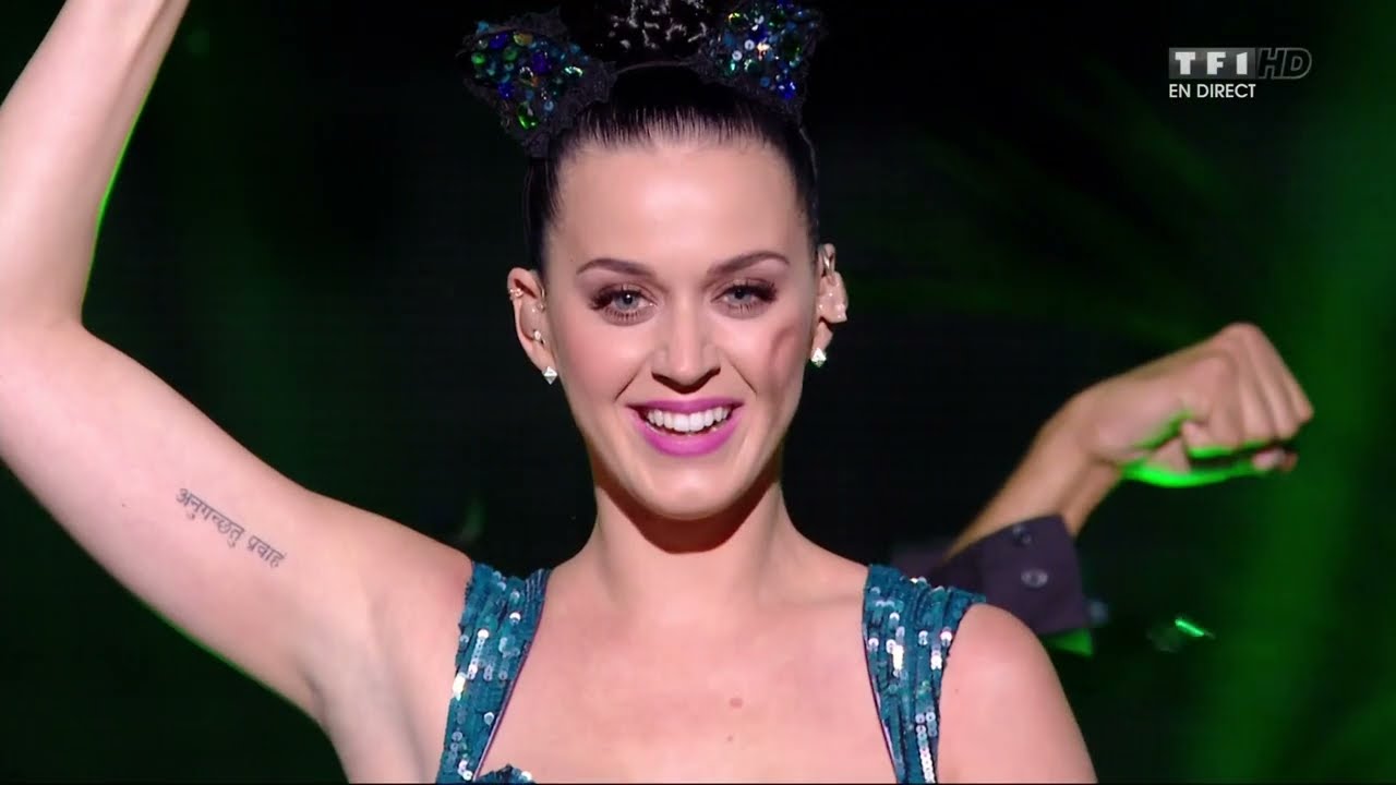 Katy Perry - Roar (Live at the NRJ Awards)