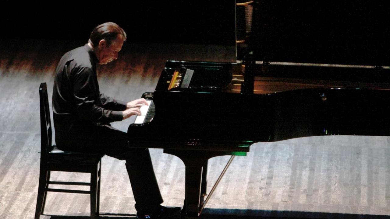 Mikhail Pletnev plays Liszt Nuages gris, S.199 – live 2018