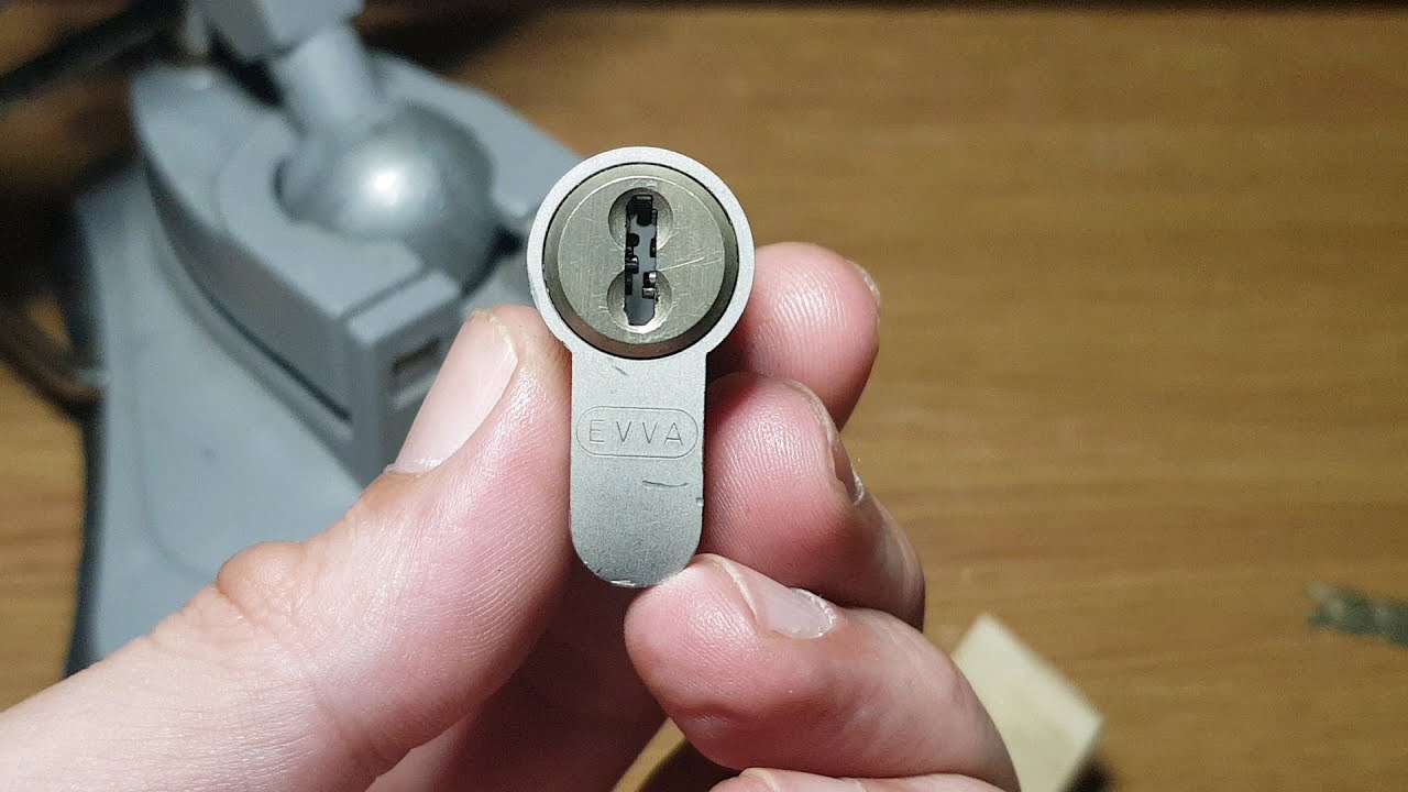 (29) Evva 3KS picked and gutted locksport black belt
