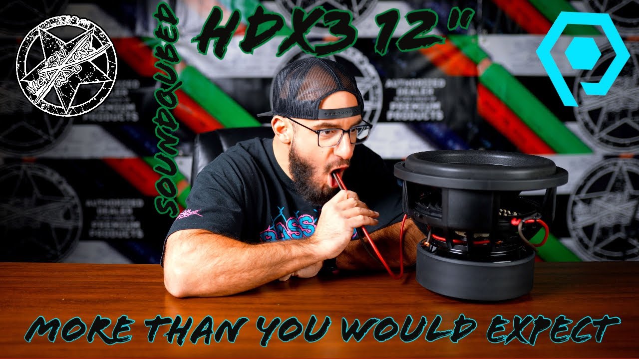 12-дюймовый сабвуфер SoundQubed HDX3 (очевидно).