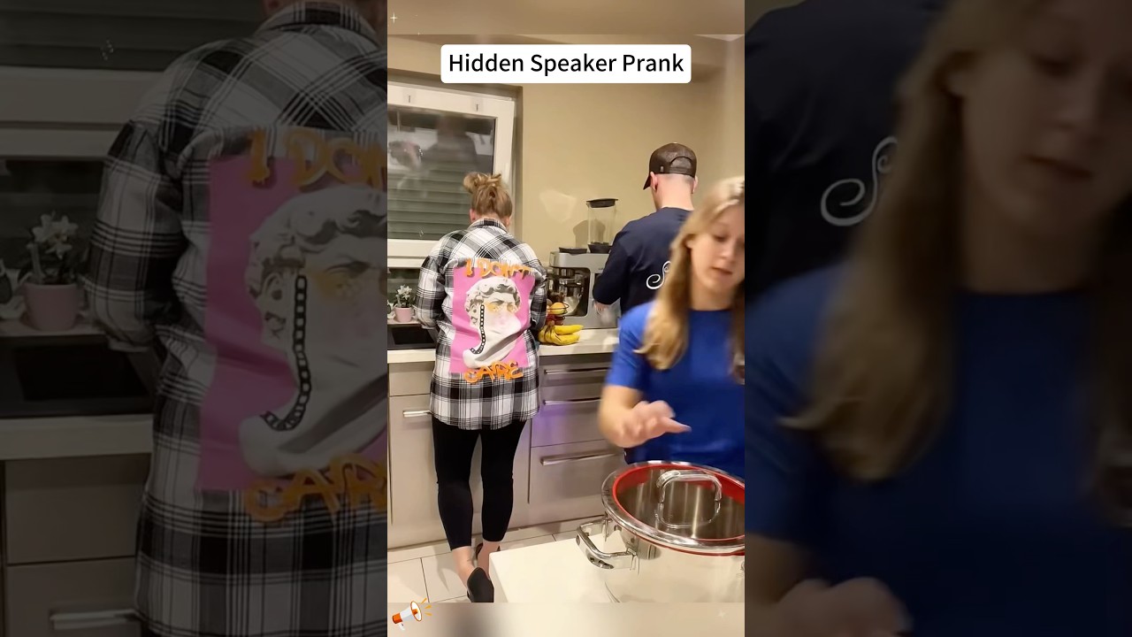 Funny scare prank😂😂🤣🤣 #youtube #funnyprank #interestingclips #prankideas #funny #fyp