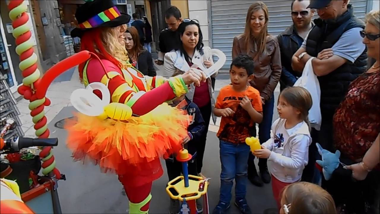 Zibella et son triporteur anim&eacute;