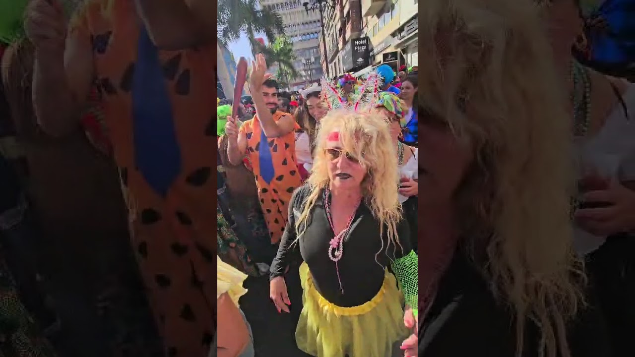 Actuación de Tony Tun Tun en el segundo carnaval de dia de Santa Cruz de Tenerife 2026.