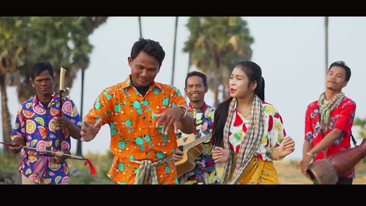 the song Animals fly alone |កុកហើរតែឯង ) - ស្គរដៃខ្មែរ - តាវ៉ន & ផាត់សា [ Official Music Video ]