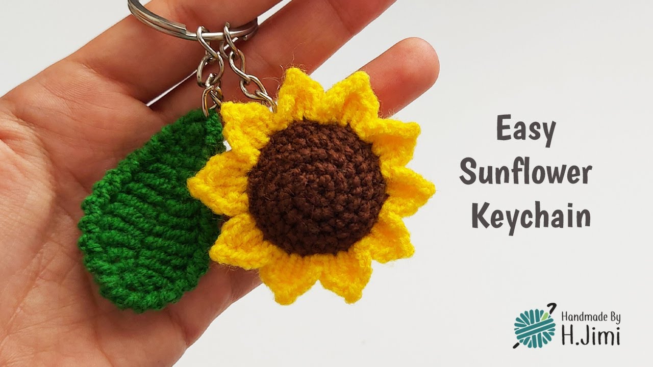 How to Crochet Sunflower Keychain for Beginners - (Eng Sub) آموزش بافت گل افتابگردان با قلاب