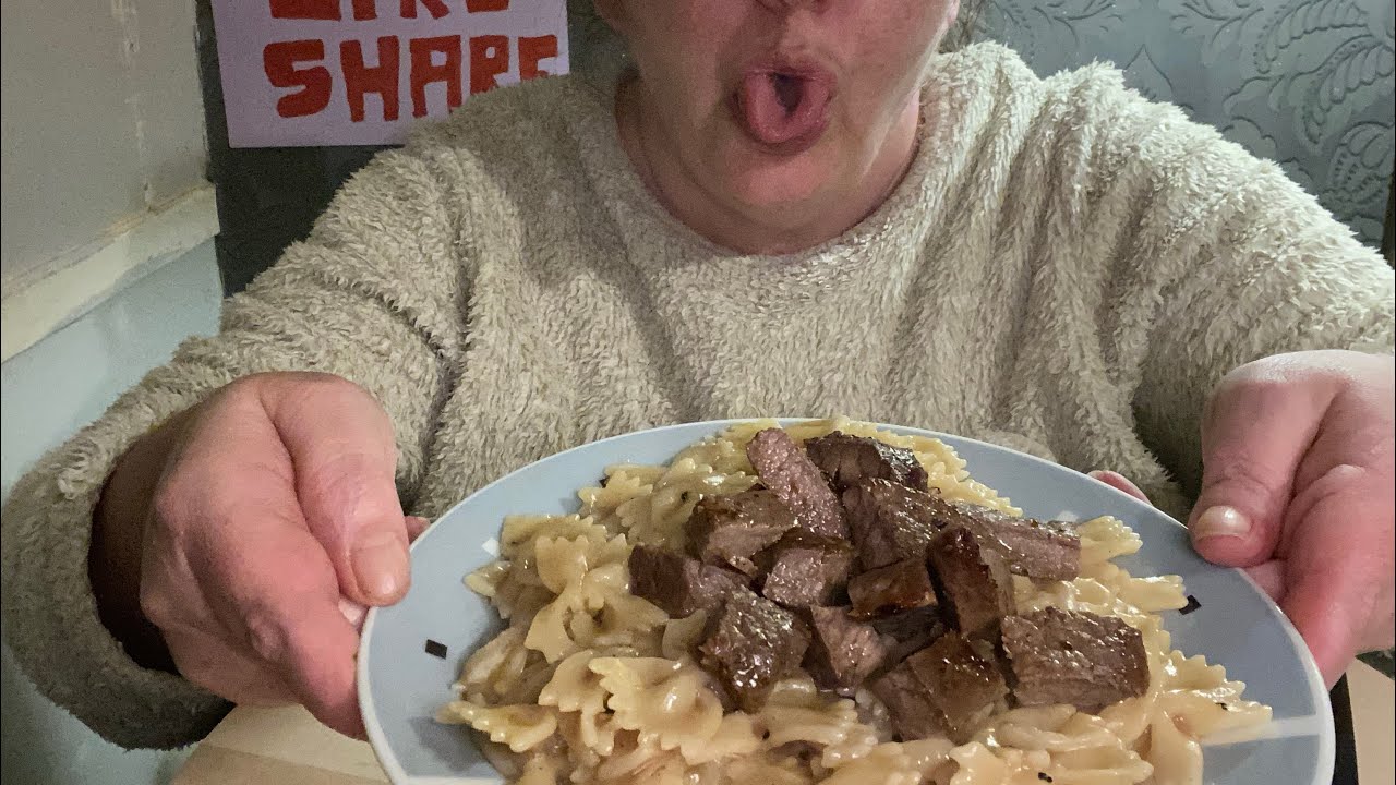 Паста с перцем и стейк 🥩 