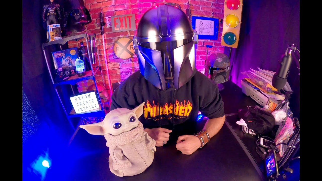 Retro Re-AX: Hasbro The Black Series Mandalorian Electronic Helmet unboxing!! So Shiny!